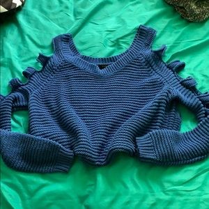 Long sleeve cut out on shoulder area!